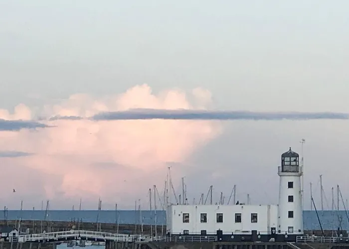 Apartment Harcourt Place Scarborough