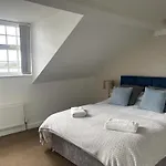 Harcourt Place Appartement *